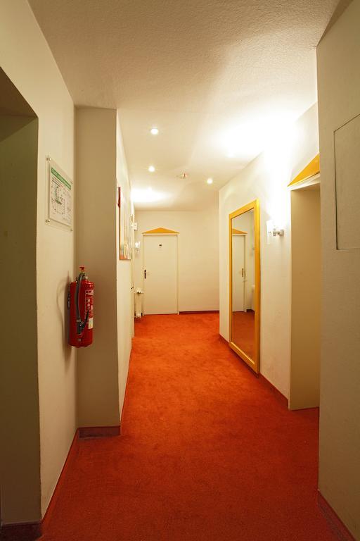 קלן Warsteinerhof By Centro Comfort מראה חיצוני תמונה