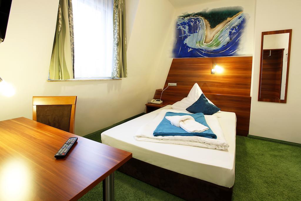 קלן Warsteinerhof By Centro Comfort חדר תמונה